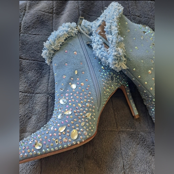 Ladies Denim Ankle booties Brand New- Size 8 - Picture 4 of 4